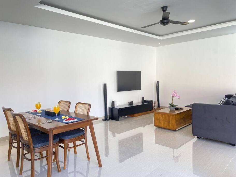 Villa Akmali Umalas 2Br With Private Pool & Jacuzzi Canggu Eksteriør billede