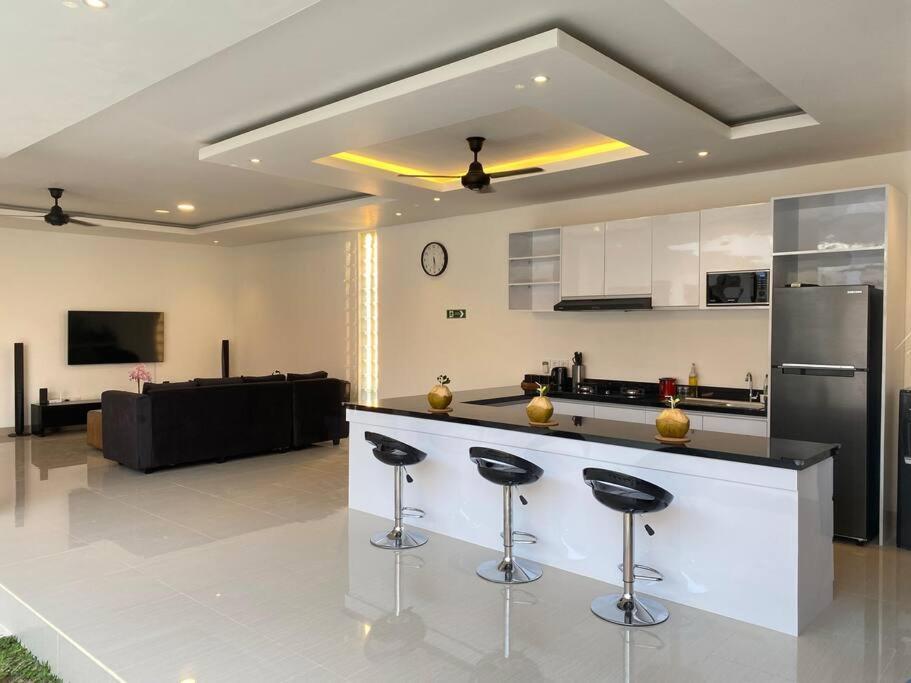 Villa Akmali Umalas 2Br With Private Pool & Jacuzzi Canggu Eksteriør billede