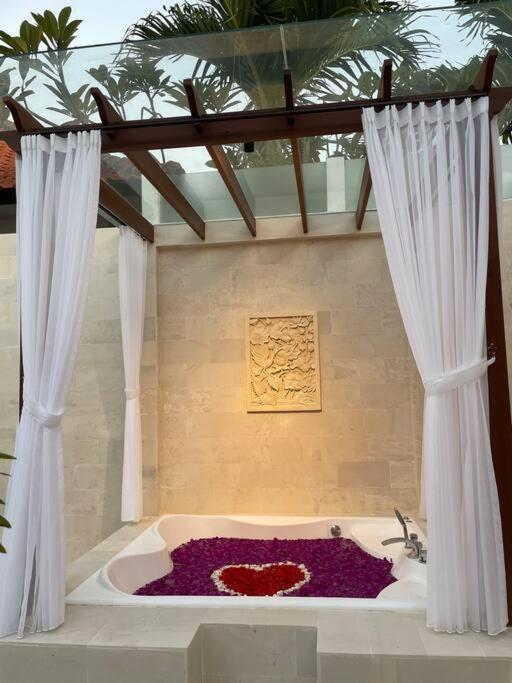 Villa Akmali Umalas 2Br With Private Pool & Jacuzzi Canggu Eksteriør billede
