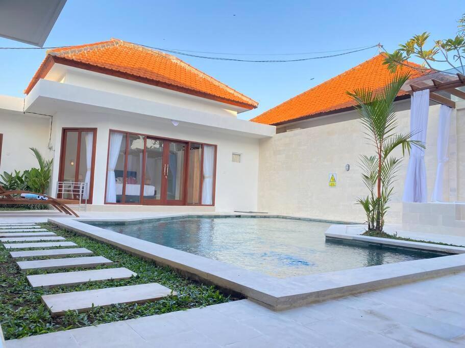 Villa Akmali Umalas 2Br With Private Pool & Jacuzzi Canggu Eksteriør billede