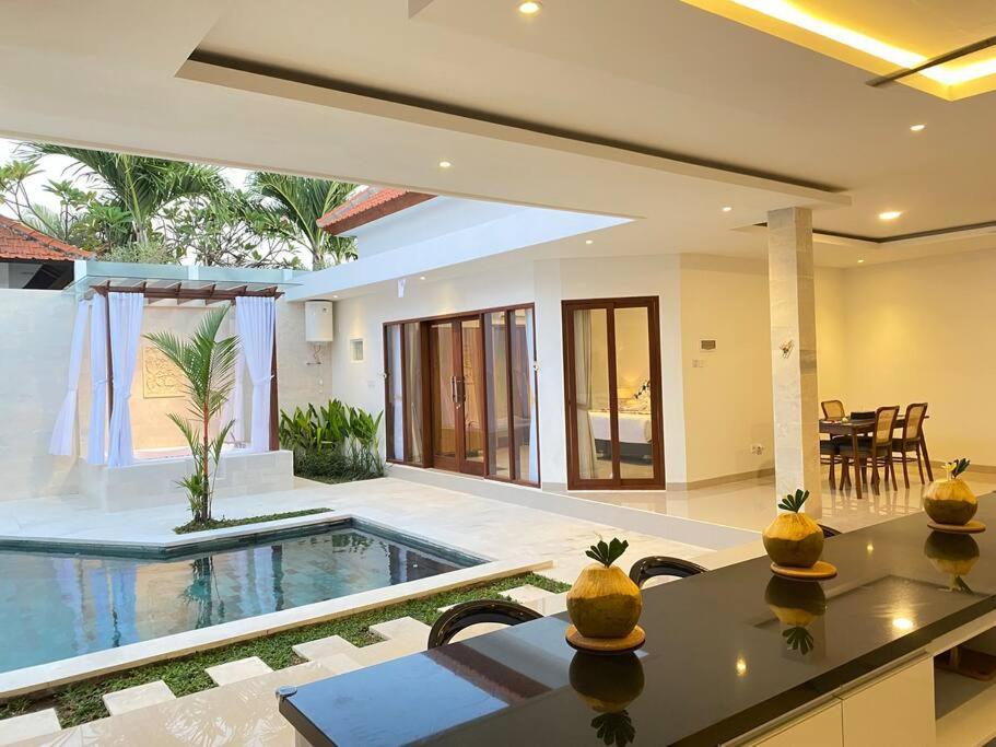 Villa Akmali Umalas 2Br With Private Pool & Jacuzzi Canggu Eksteriør billede